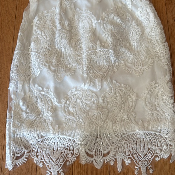 Hello Molly White Dress - Picture 3 of 5